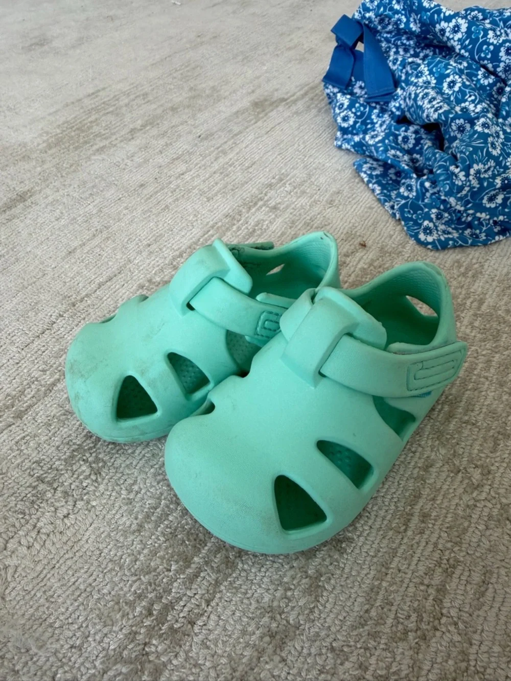 Summer Swim Bundle – Minnow + Water Shoes (Size 1 / Toddler) ☀️🌊 - Picture 4 of 7